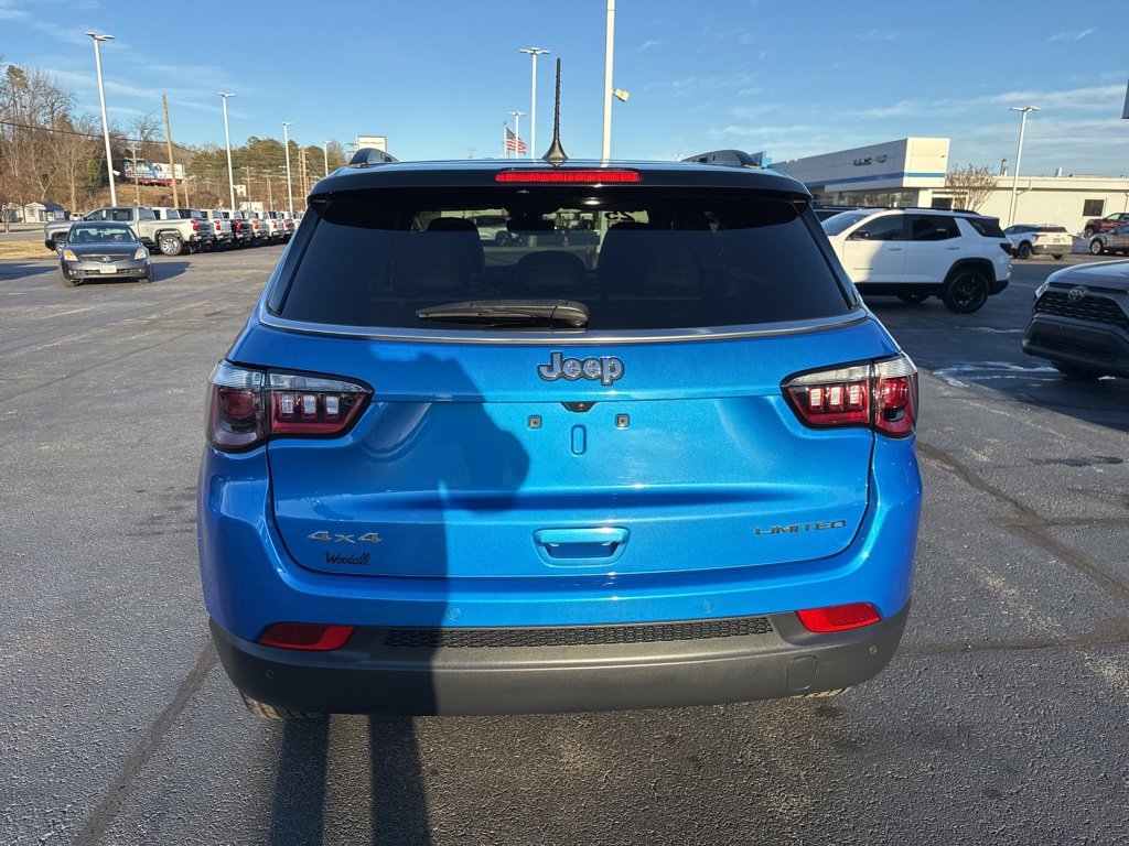 Used 2025 Jeep Compass Limited image 4