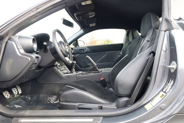 Used 2023 Toyota GR86 Premium image 12