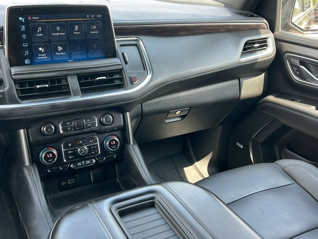 Used 2023 Chevrolet Suburban LT AWD/4WD image 3