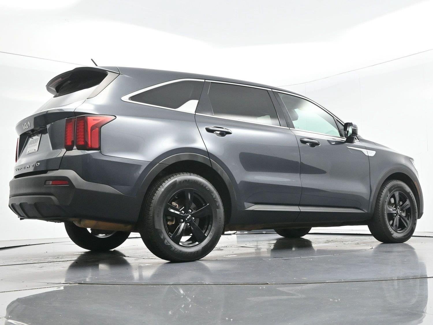 Used 2022 Kia Sorento LX FWD image 45