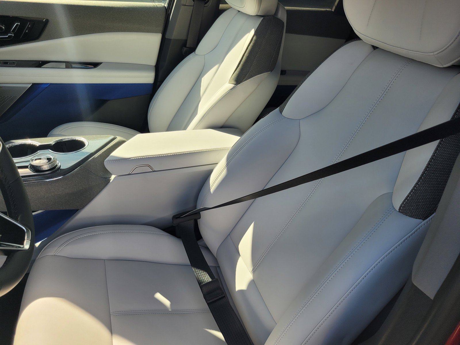 New 2027 Cadillac Optiq Sport AWD/4WD image 8