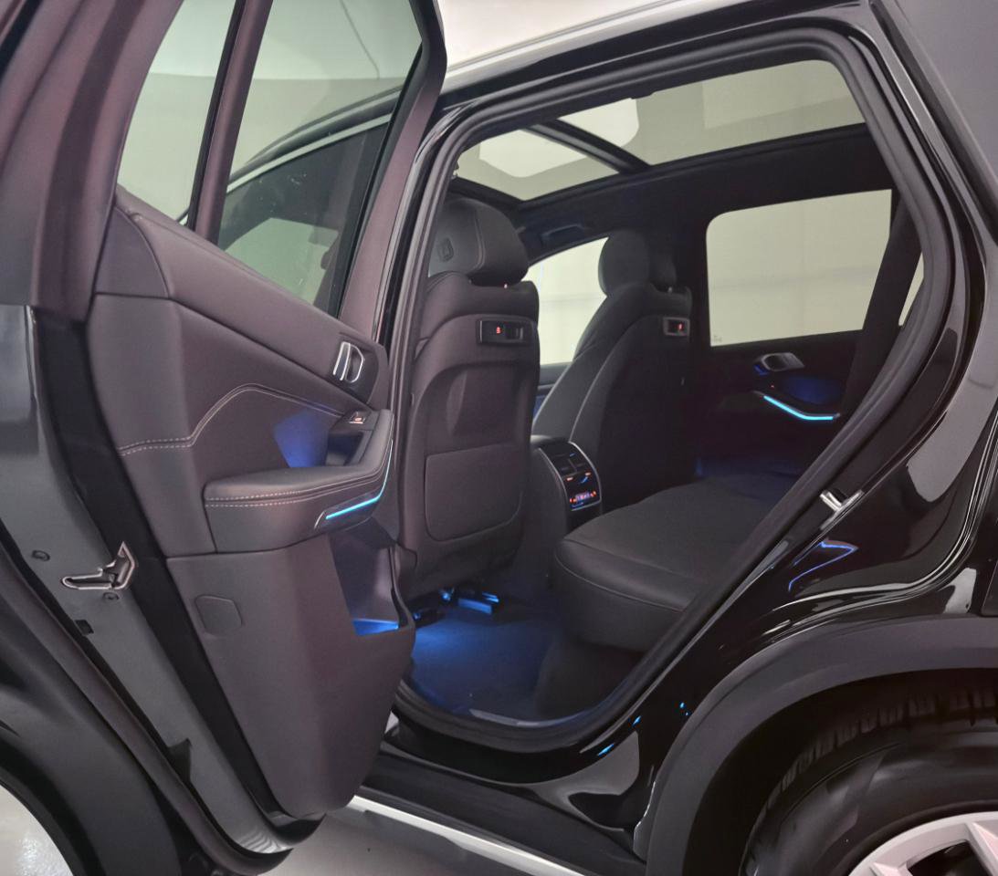 Used 2023 BMW X5 xDrive45e w/ Climate Comfort Package image 21