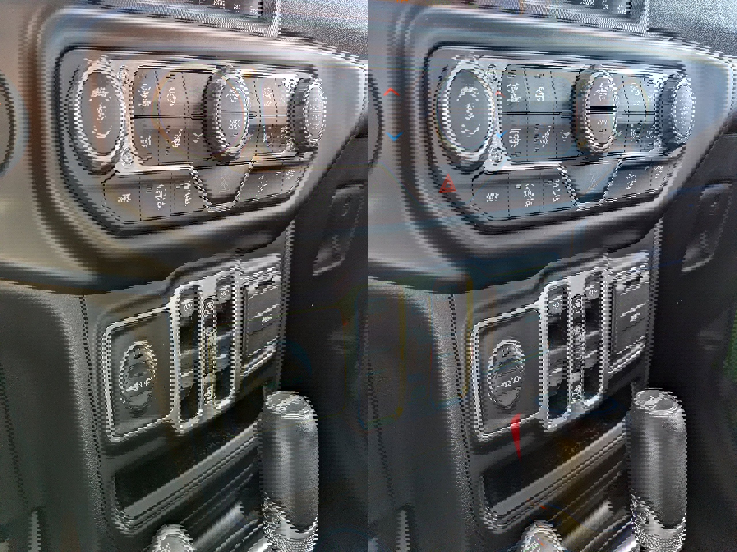 Used 2019 Jeep Wrangler Unlimited Sahara w/ Dual Top Group image 23