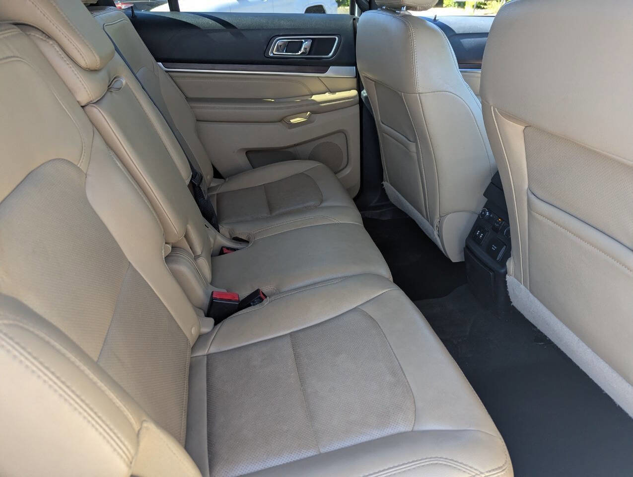 Used 2017 Ford Explorer Limited w/ Equipment Group 301A image 13