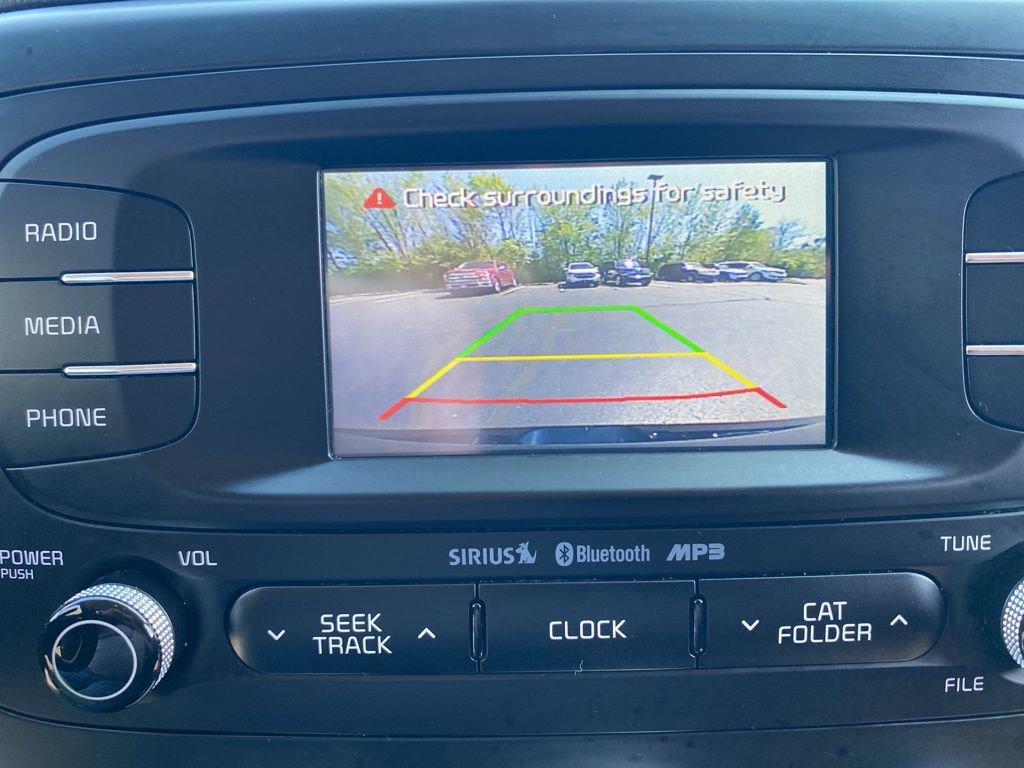 Used 2016 Kia Soul + image 28