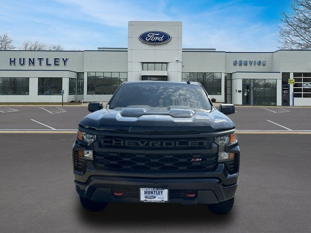 Used 2022 Chevrolet Silverado 1500 Custom Trail Boss w/ LPO, Dark Essentials Package AWD/4WD image 2