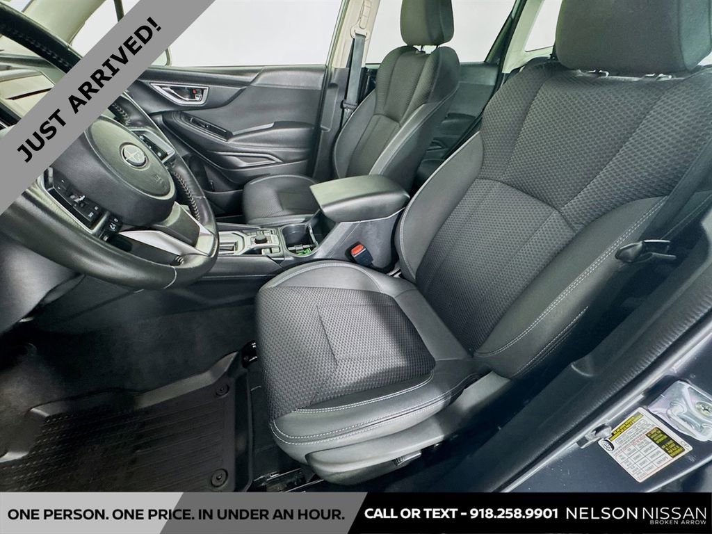 Used 2023 Subaru Forester Premium image 20