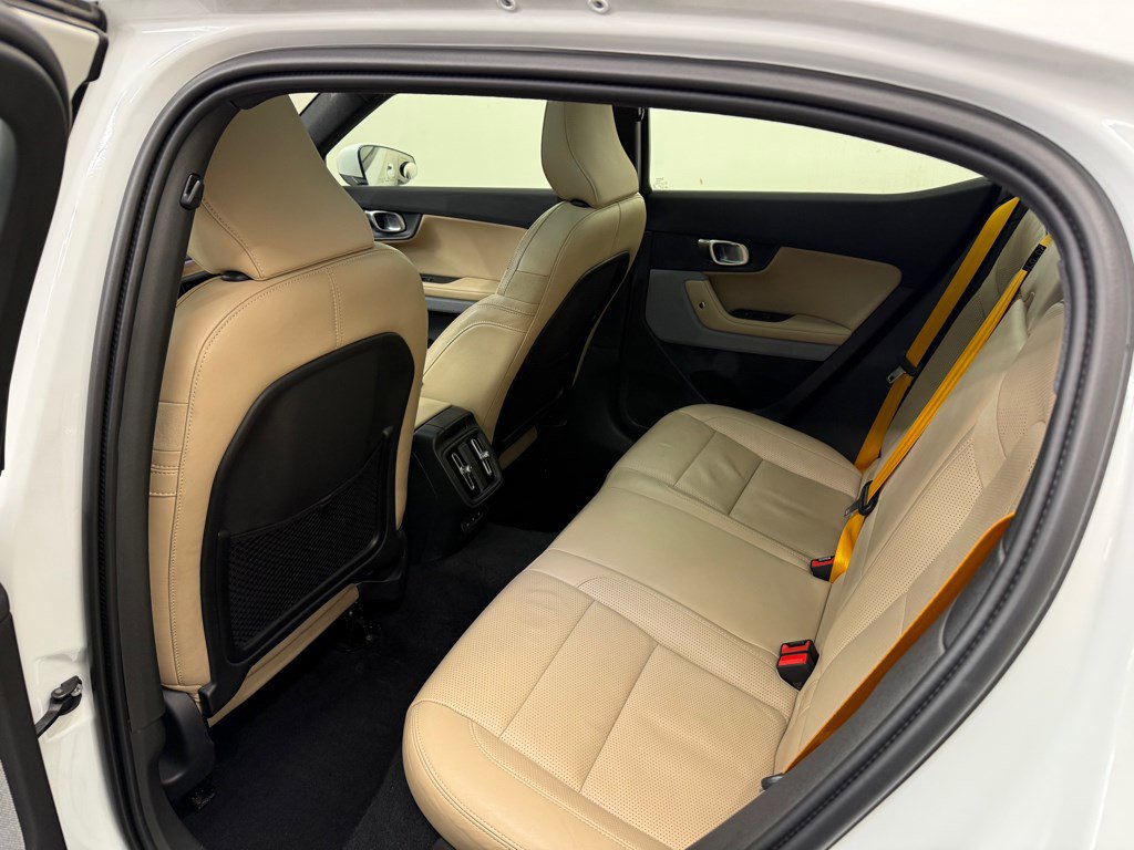 Used 2021 Polestar Polestar 2 LAUNCH EDITION w/ Performance Package image 8