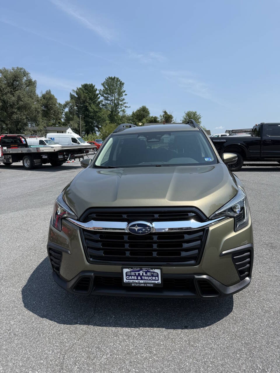 Used 2023 Subaru Ascent Premium w/ Convenience Package AWD/4WD image 6