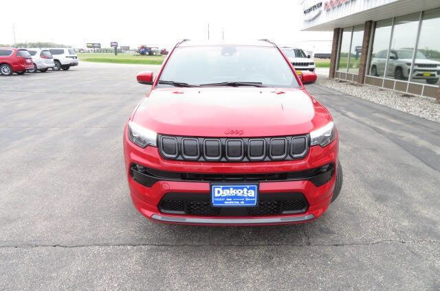 Used 2022 Jeep Compass Limited w/ (RED) Package AWD/4WD image 5