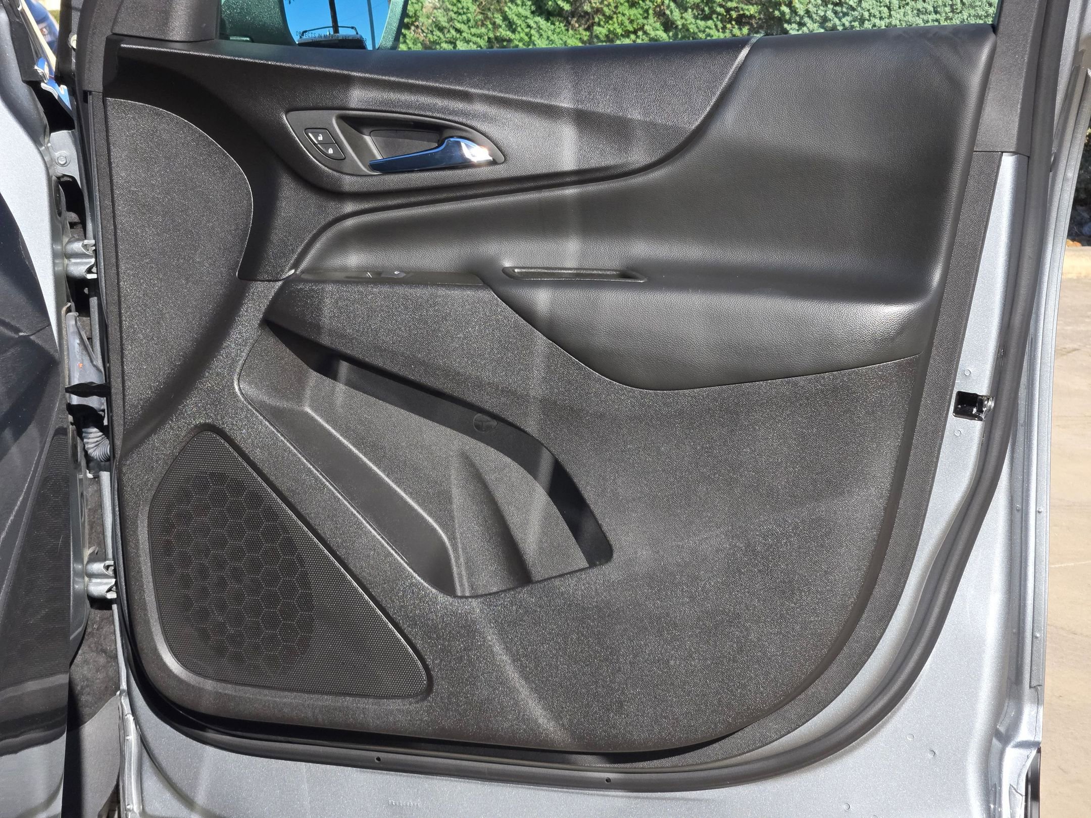 Used 2024 Chevrolet Equinox LT image 29