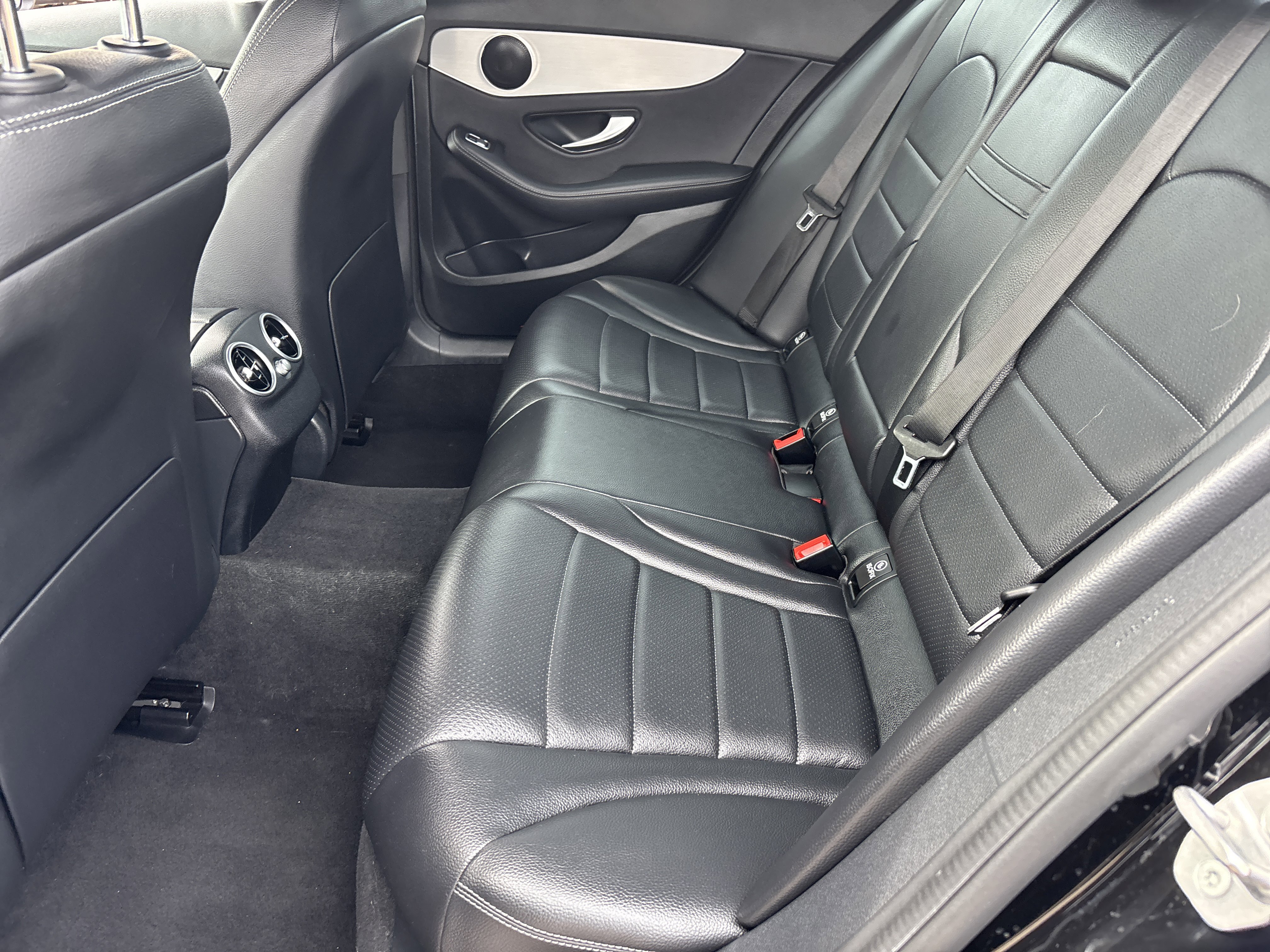 Used 2021 Mercedes-Benz C 300 Sedan image 16