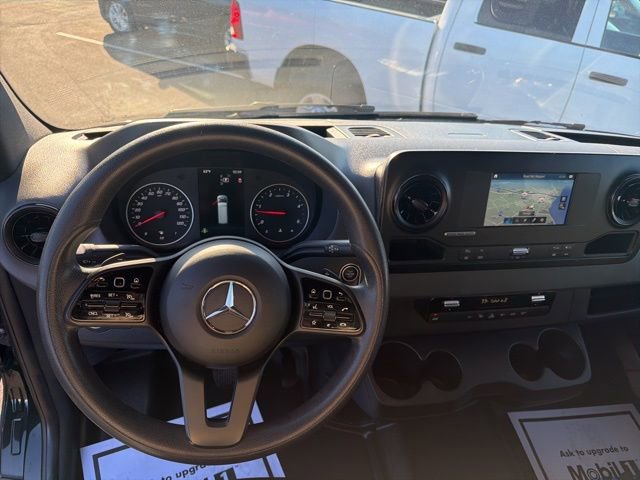 Used 2019 Mercedes-Benz Sprinter 2500 image 2
