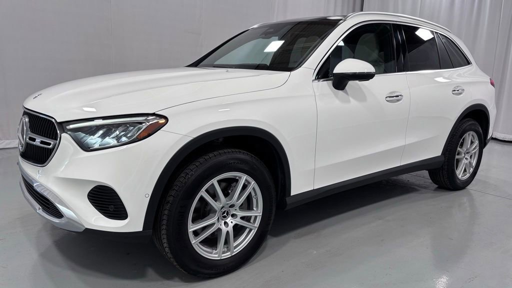 Certified 2023 Mercedes-Benz GLC 300 4MATIC image 1