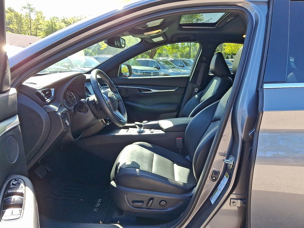 Used 2023 INFINITI QX55 Luxe w/ Cargo Package image 14
