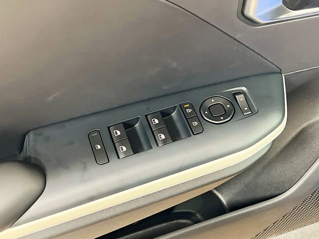 New 2025 Kia K4 GT-Line w/ GT-Line Sunroof Package image 18