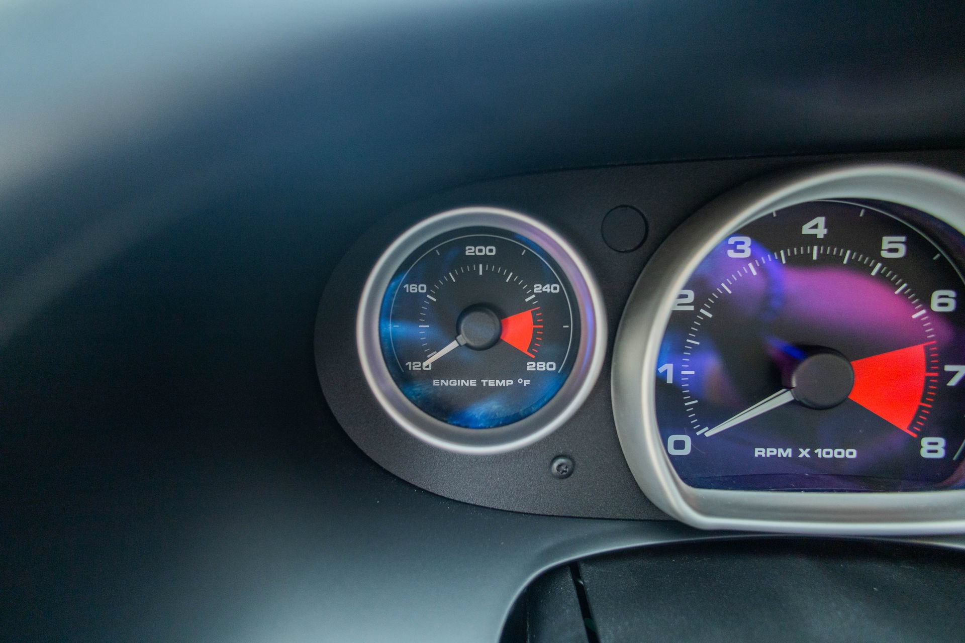 Used 2006 Ford GT RWD image 61