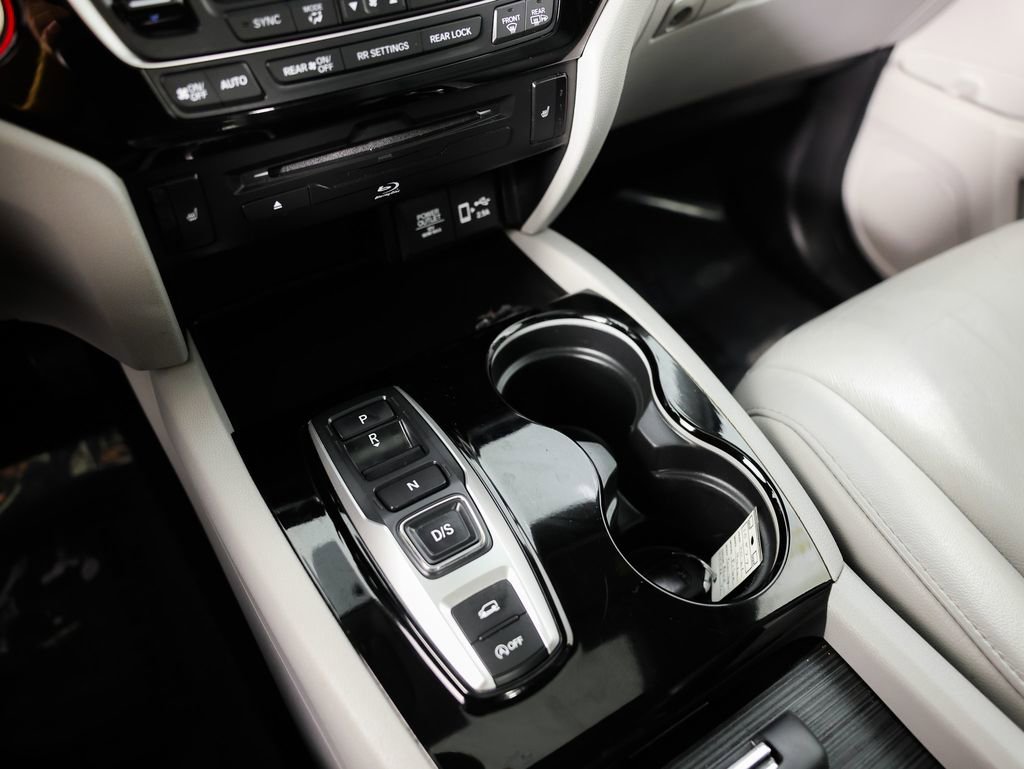 Used 2021 Honda Pilot Touring image 29