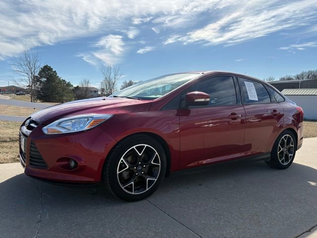Used 2014 Ford Focus SE w/ Equipment Group 201A FWD image 1
