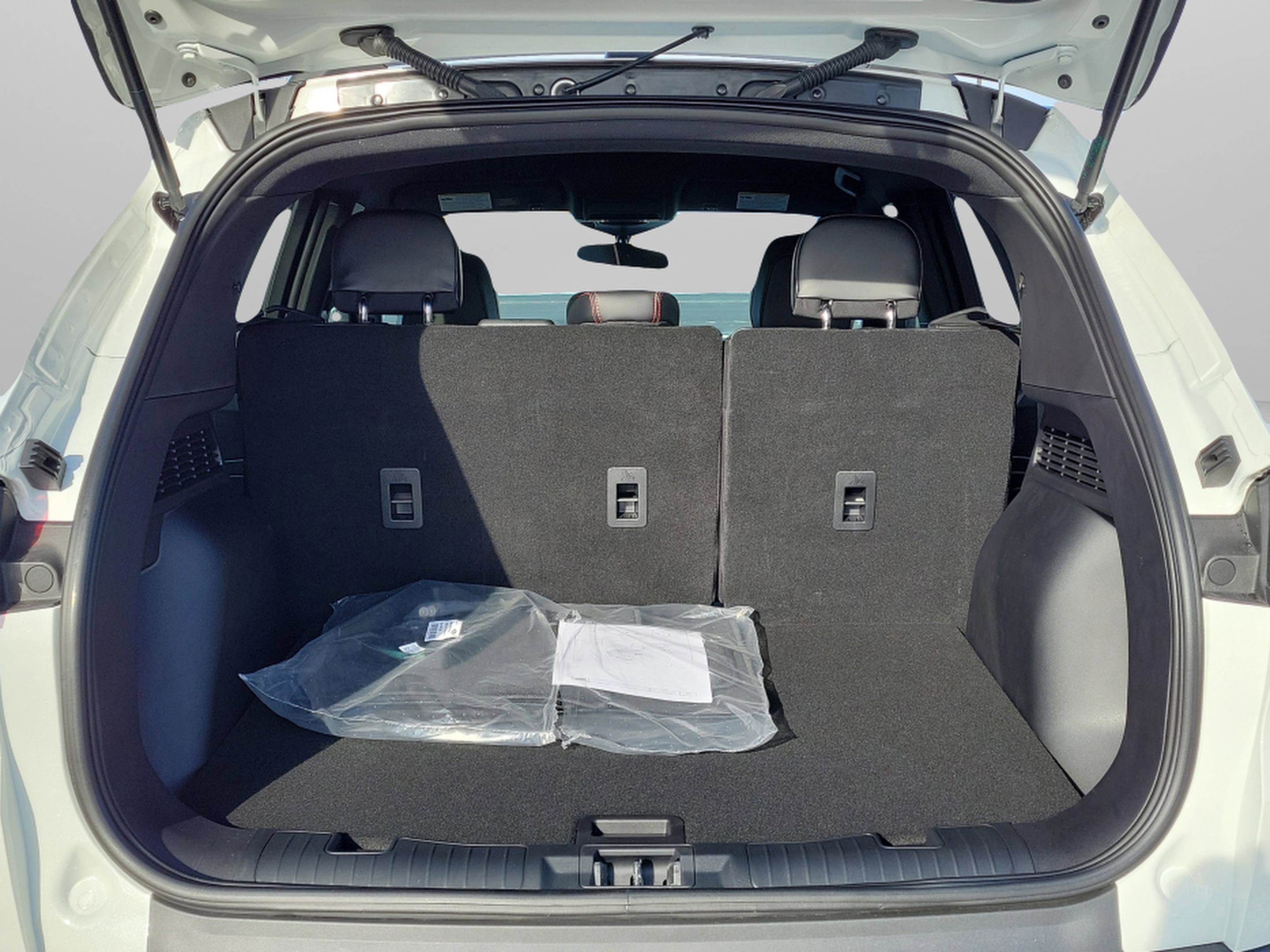 New 2026 Ford Escape ST-Line w/ Cold Weather Package image 30