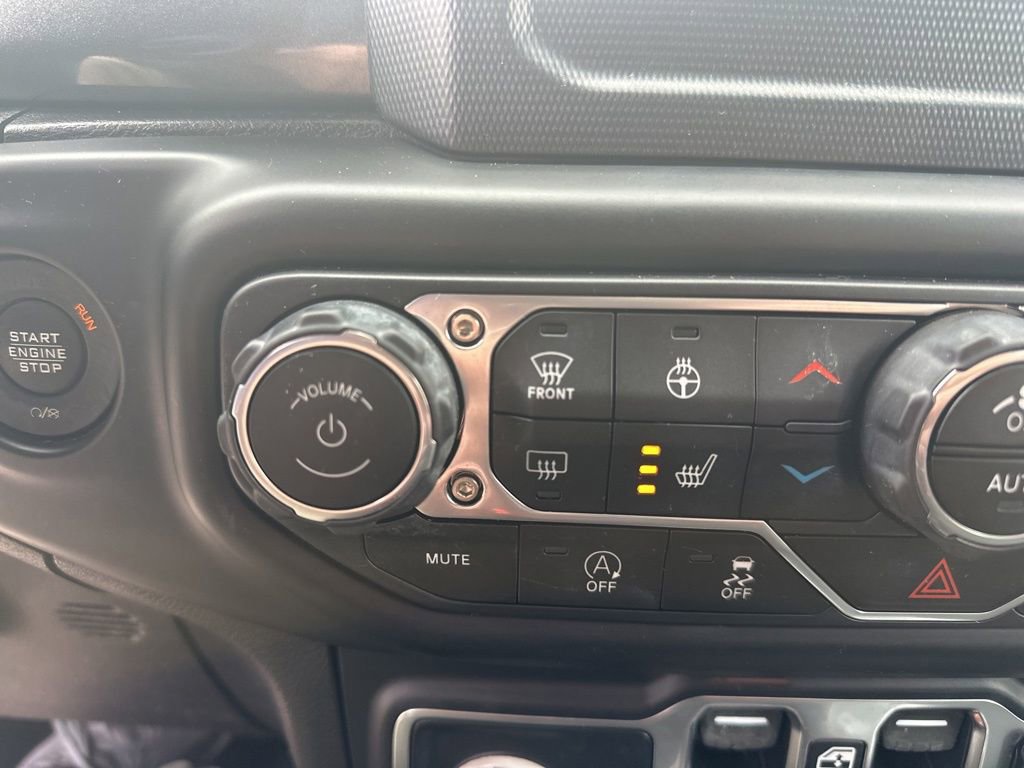 Used 2019 Jeep Wrangler Unlimited Sport image 23