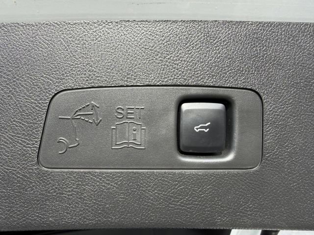 Used 2023 Lincoln Corsair Reserve w/ Jet Appearance Package image 43