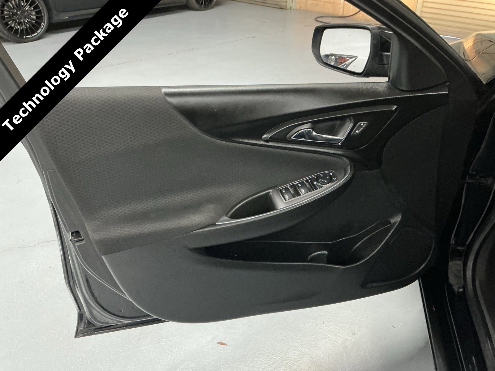 Used 2019 Chevrolet Malibu LT image 11