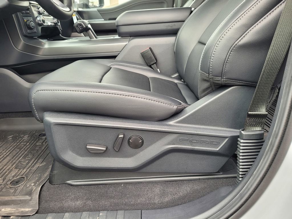 New 2025 Ford F150 Lariat w/ Equipment Group 501A Mid image 43