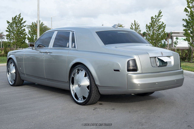 Used 2005 Rolls-Royce Phantom Sedan RWD image 6