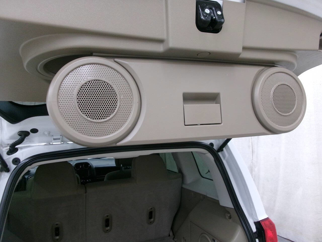 Used 2012 Jeep Patriot Latitude w/ Sun/Sound Group AWD/4WD image 28