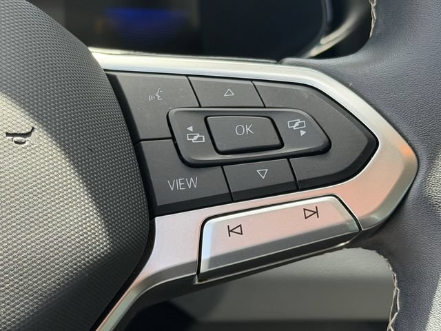 Certified 2023 Volkswagen Taos S FWD image 21