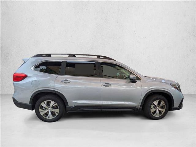 Used 2025 Subaru Ascent Premium AWD/4WD image 4
