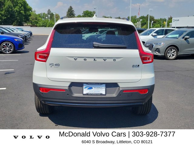 New 2026 Volvo XC40 B5 Plus w/ Protection Package Premier AWD/4WD image 4