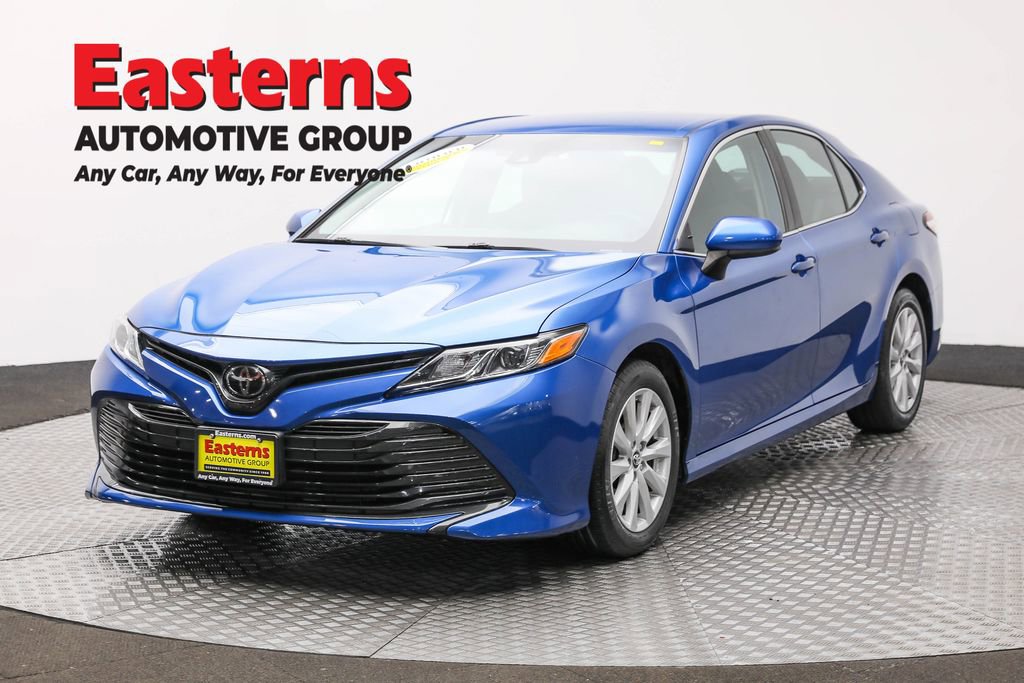 Used 2019 Toyota Camry LE image 1