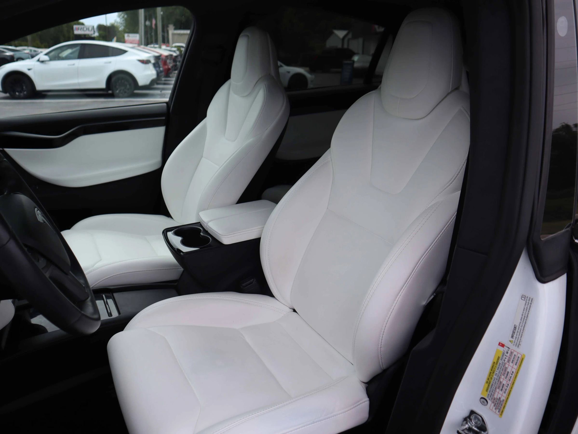 Used 2018 Tesla Model X 100D AWD/4WD image 2