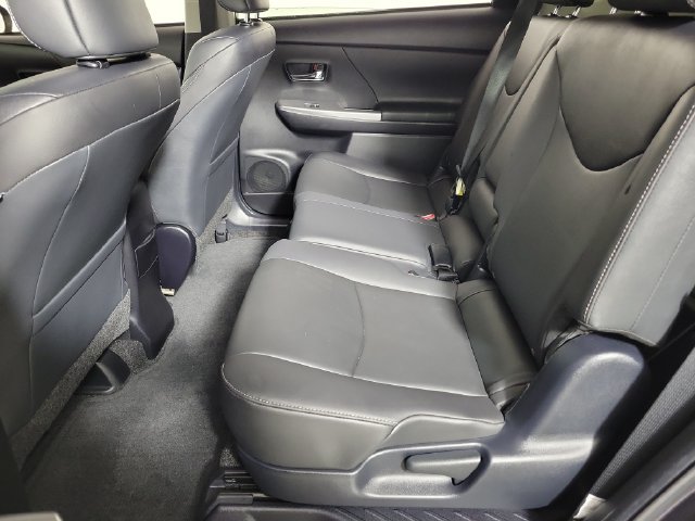 Used 2015 Toyota Prius V Four FWD image 12
