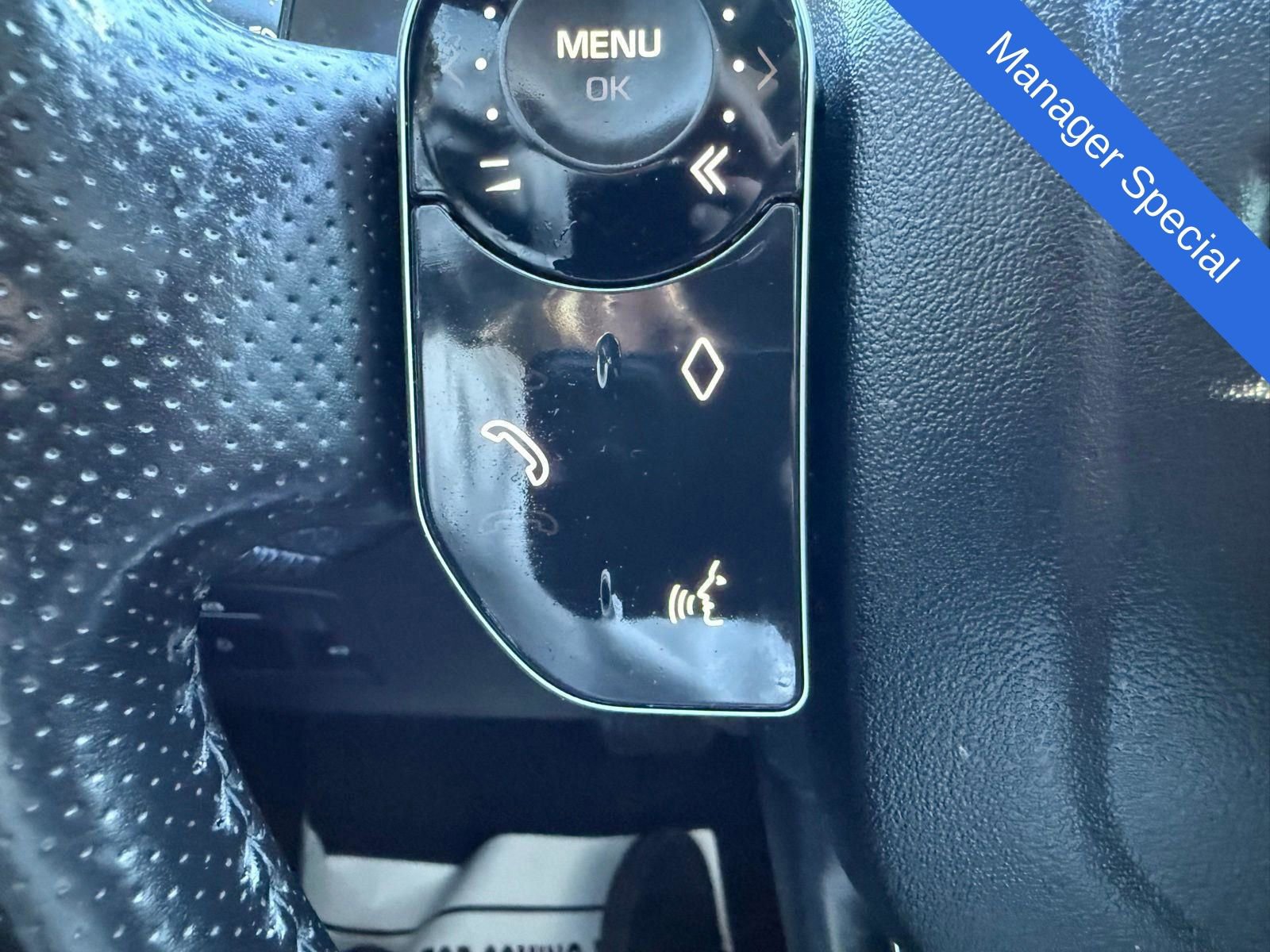 Used 2020 Land Rover Range Rover Velar S image 42