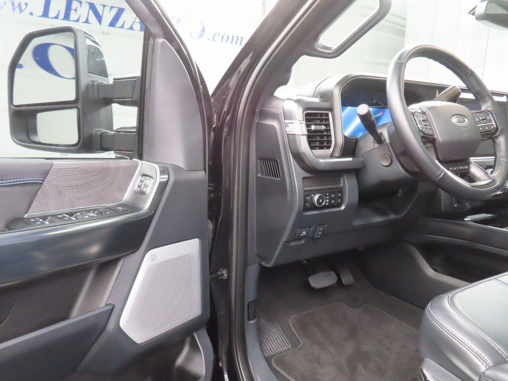 Used 2025 Ford F250 Platinum AWD/4WD image 62
