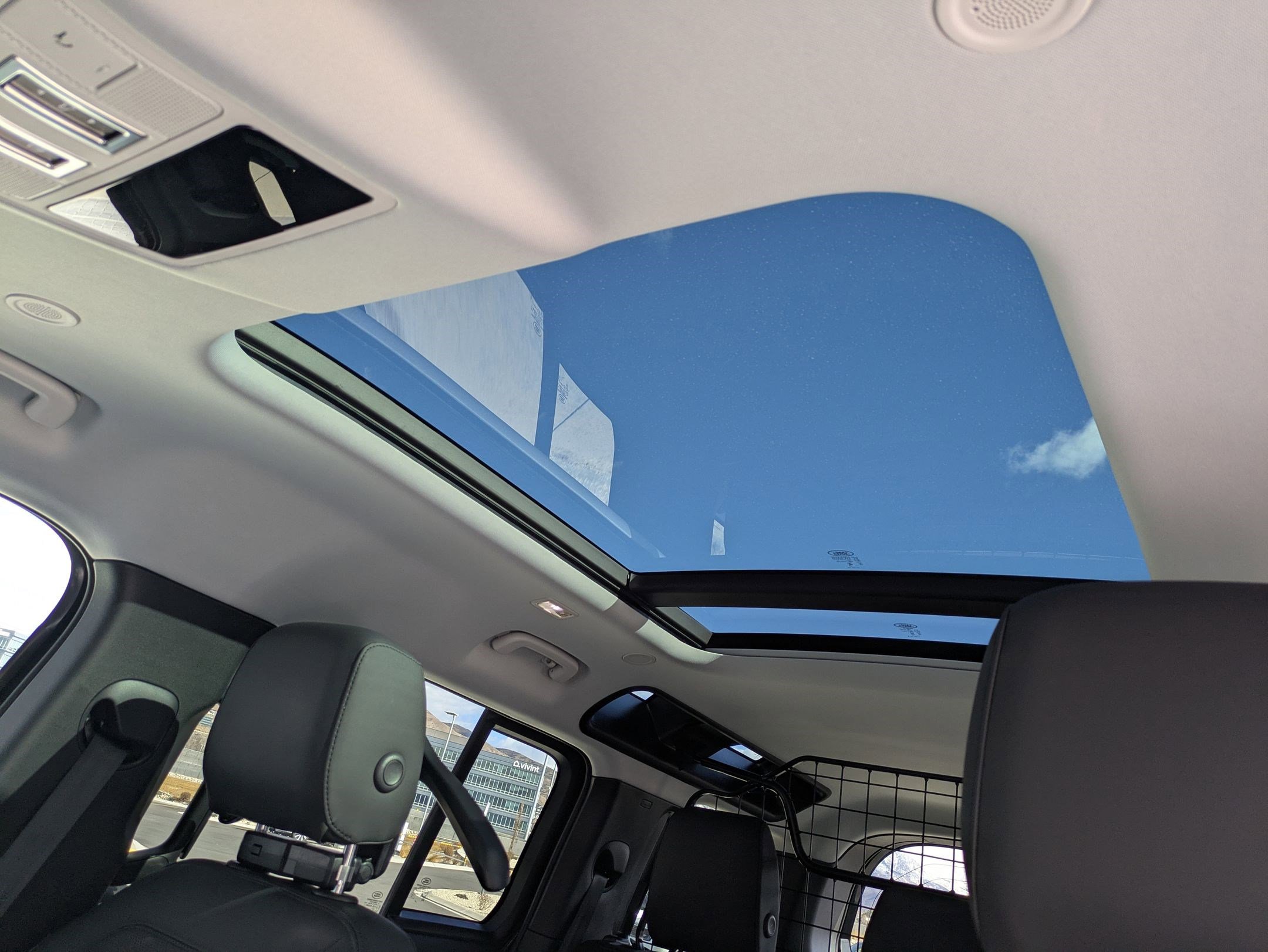 Certified 2025 Land Rover Defender 110 S image 22