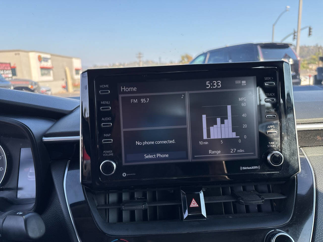 Used 2021 Toyota Corolla LE image 18