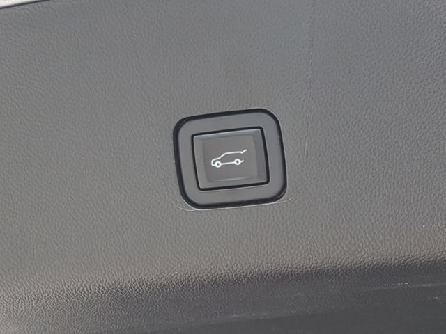 Certified 2023 Chevrolet Traverse LT AWD/4WD image 15