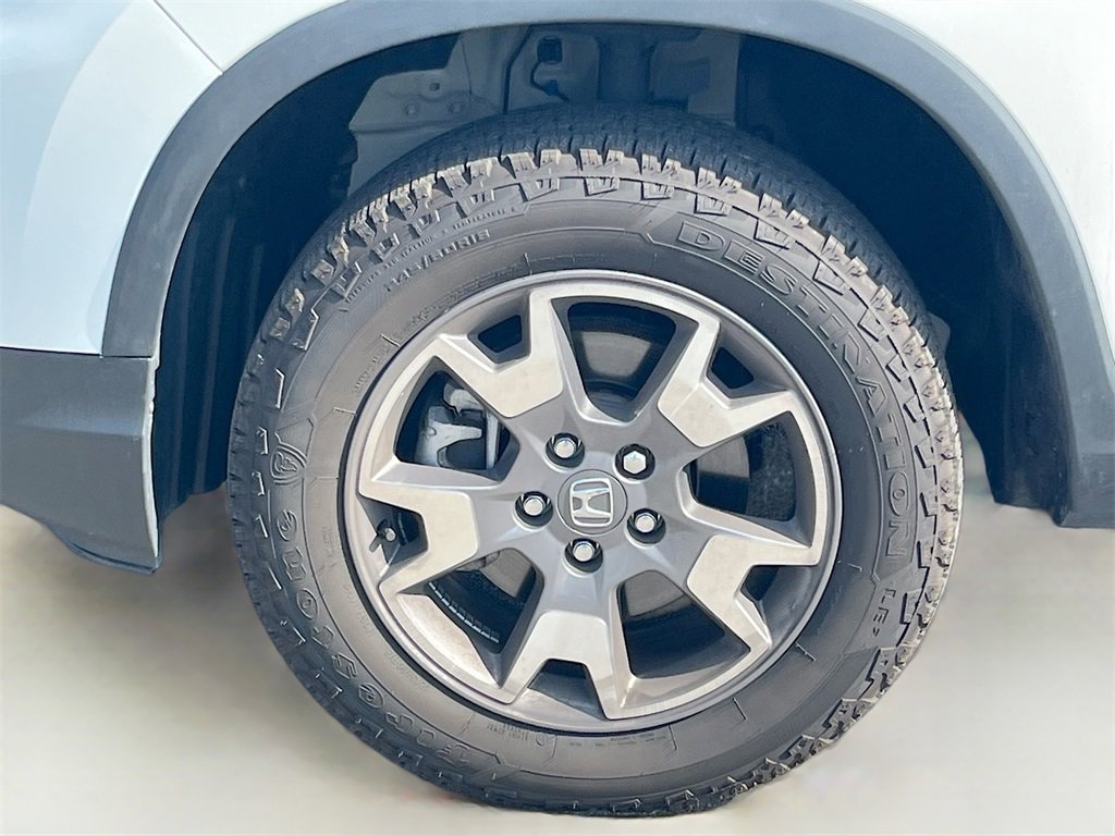 Used 2023 Honda Passport TrailSport image 32