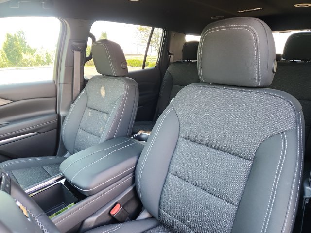 New 2027 Chevrolet Traverse LT w/ Driver Confidence Package FWD image 13