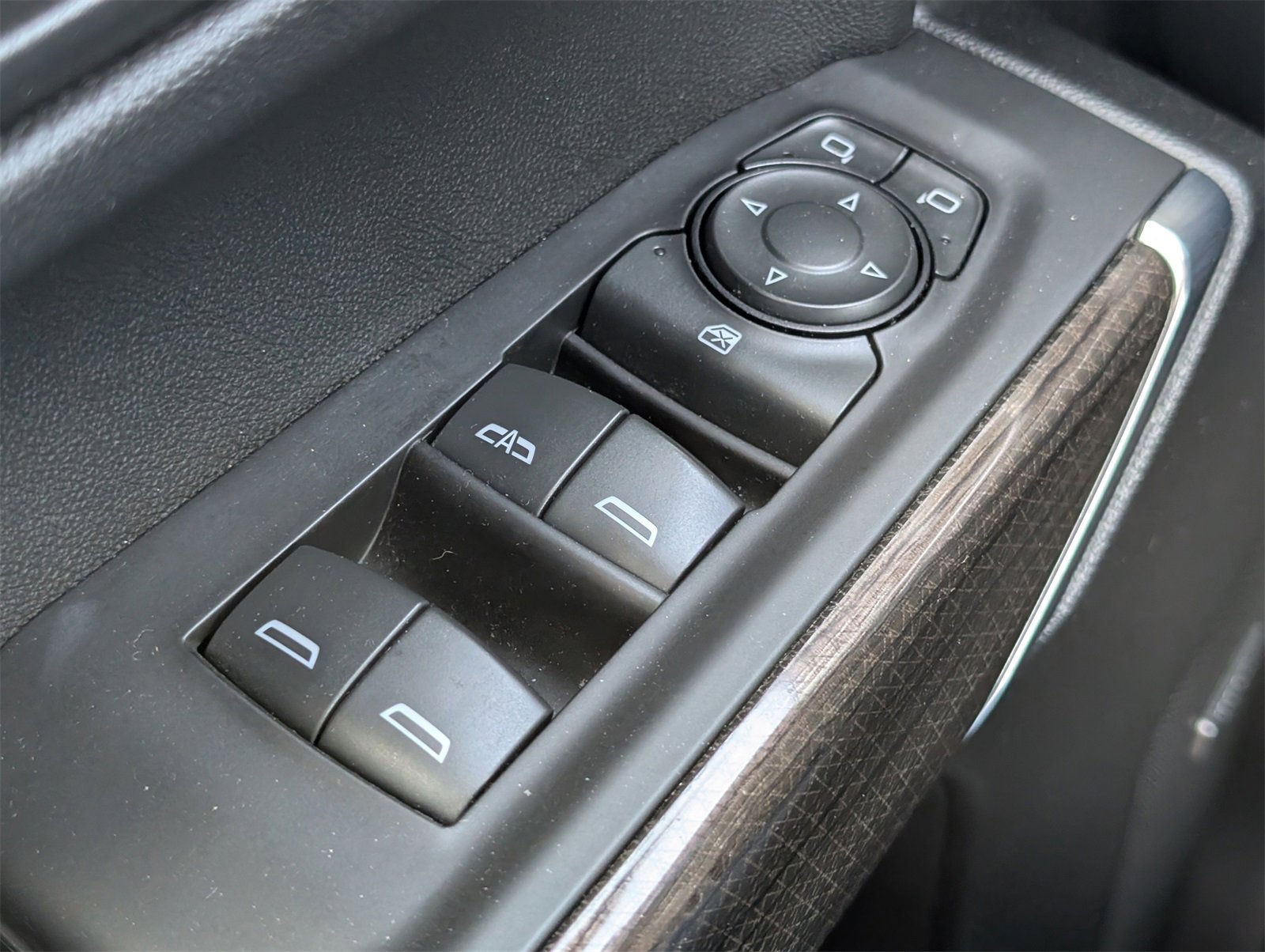 Used 2021 Chevrolet Silverado 1500 LT Trail Boss w/ Convenience Package II image 27