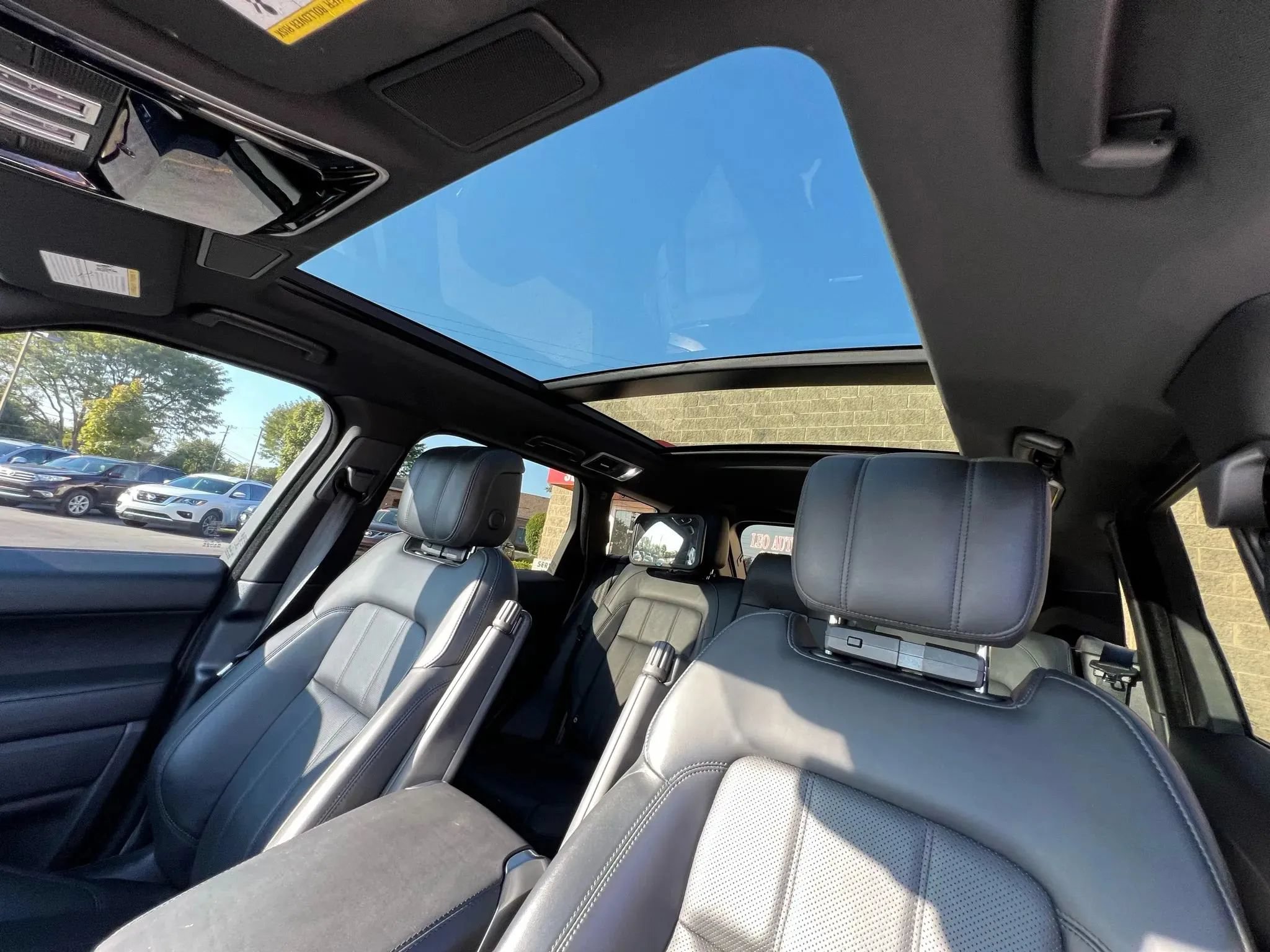 Used 2022 Land Rover Range Rover Sport HSE Silver Edition AWD/4WD image 14