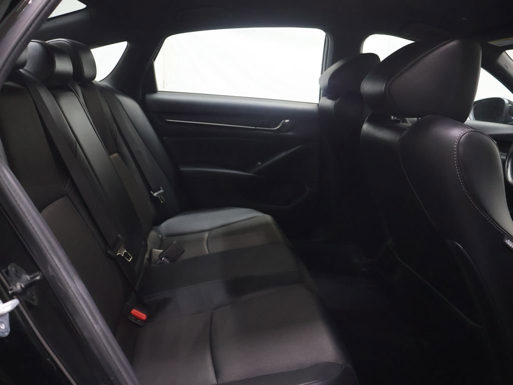 Used 2022 Honda Accord Sport image 12