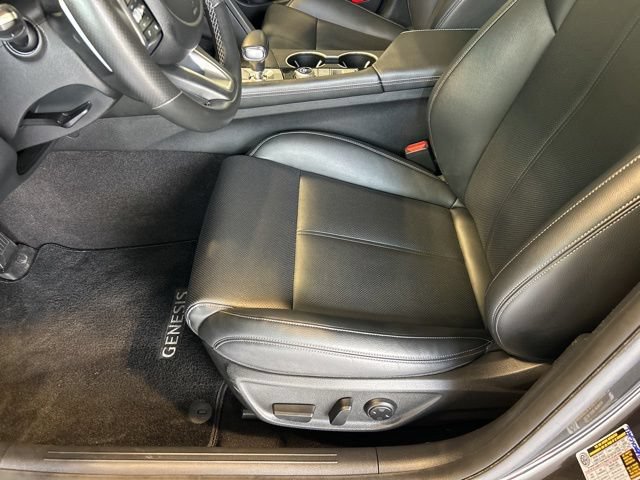 Used 2023 Genesis G70 2.0T AWD/4WD image 16