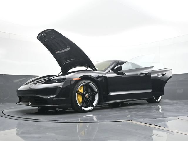 Certified 2020 Porsche Taycan Turbo S AWD/4WD image 31