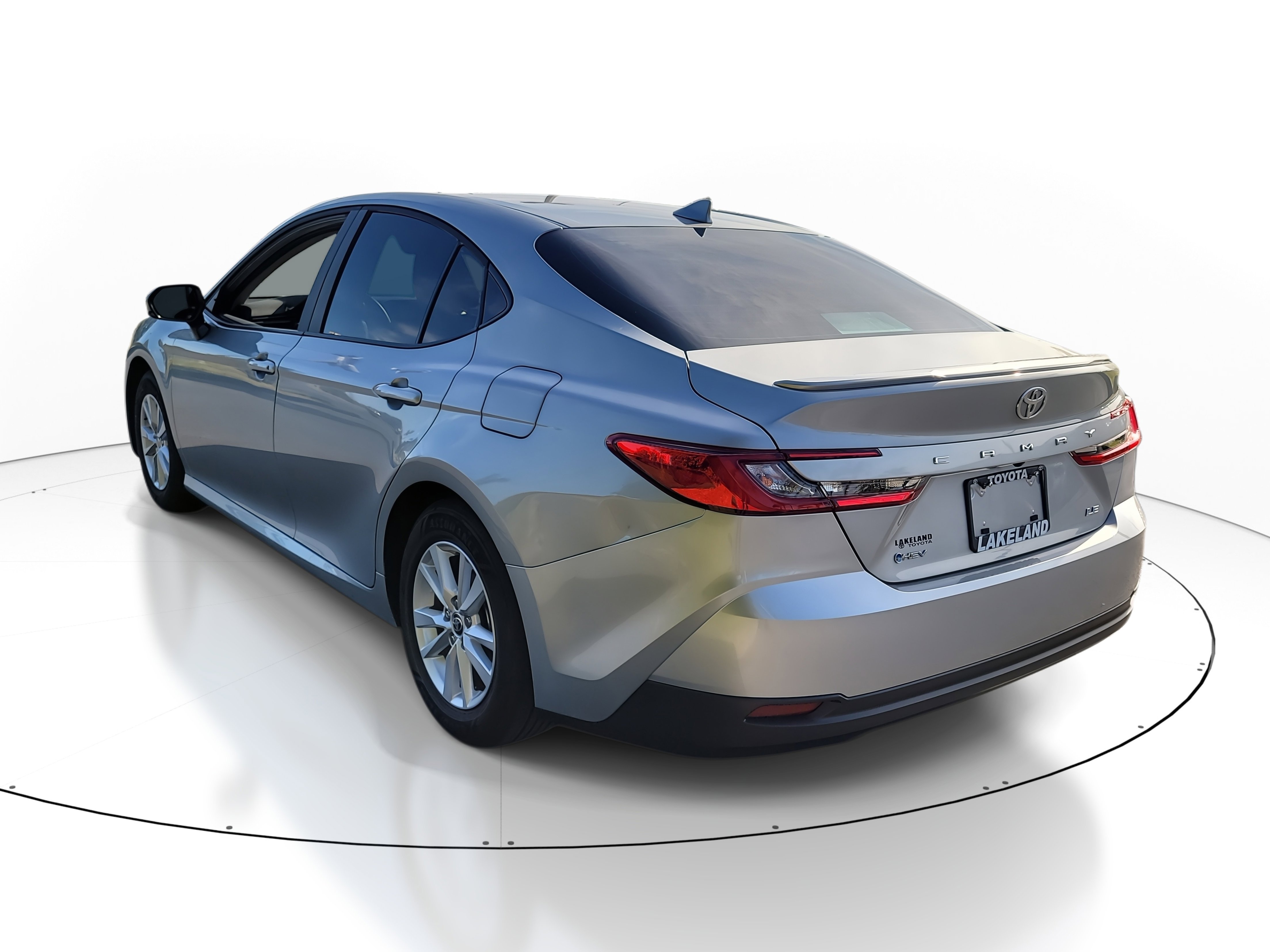 Certified 2025 Toyota Camry LE image 5