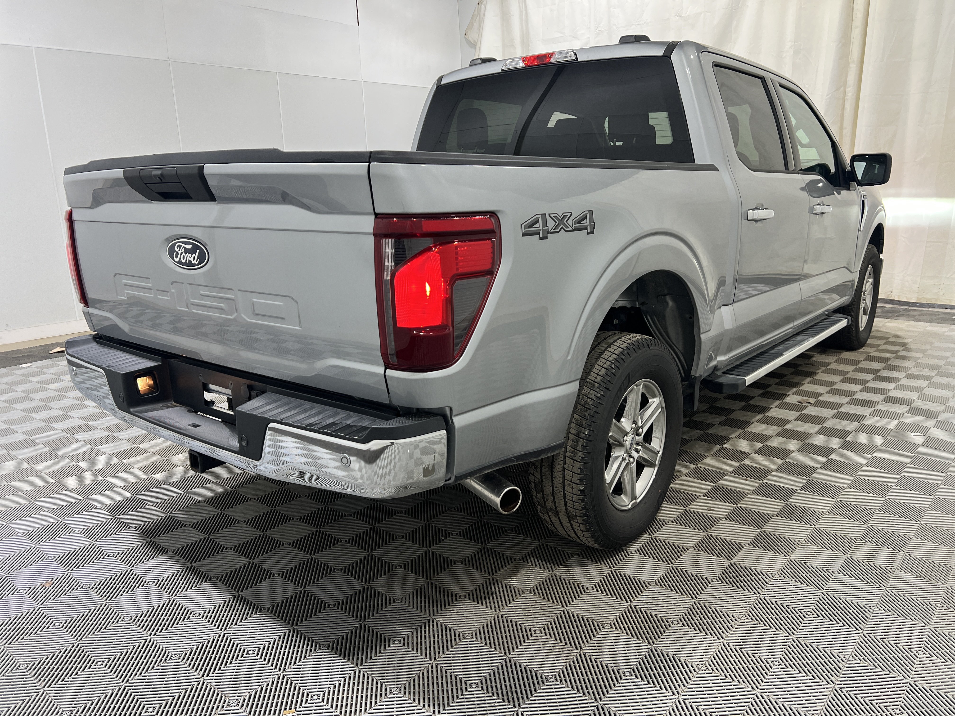 Used 2025 Ford F150 XLT w/ Equipment Group 301A Standard AWD/4WD image 3